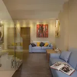 La Maison D'art Bed and Breakfast 3*