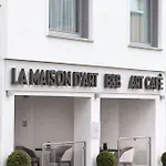 La Maison D'art Bed and Breakfast