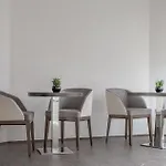 La Maison D'art Bed and Breakfast