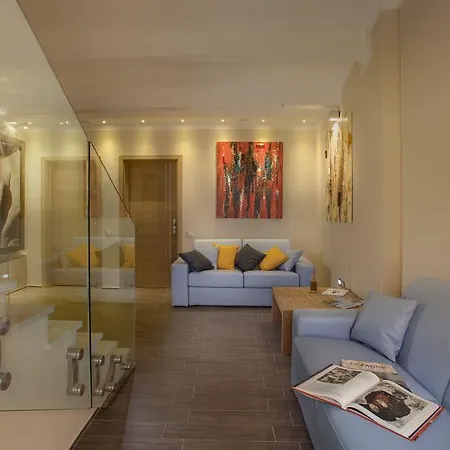 La Maison D'art ベッド・アンド・ブレックファスト 3*